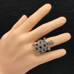 🌼3/$30🌼 Rhinestone Turtle Cocktail Stretch Ring